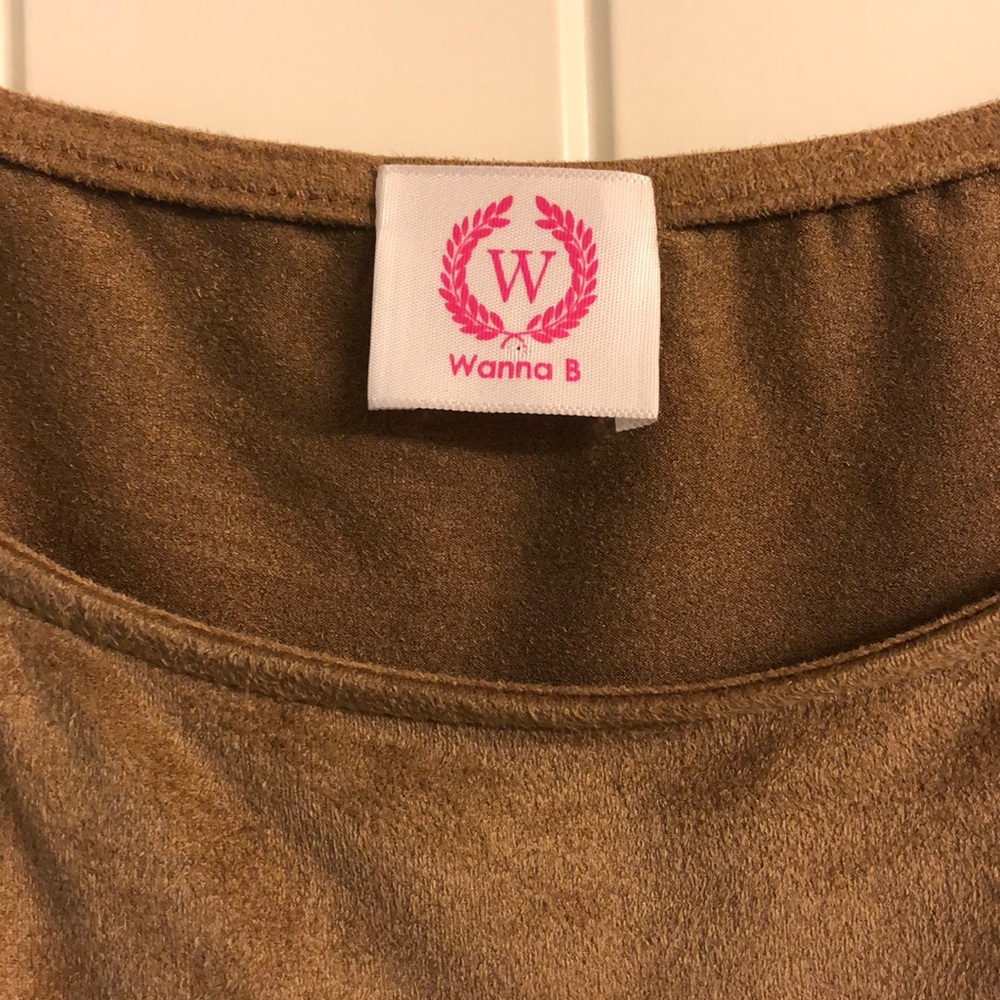 Wanna B dress! - Picture 2 of 3